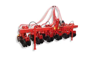 Kverneland Kultistrip 4500F sávművelő